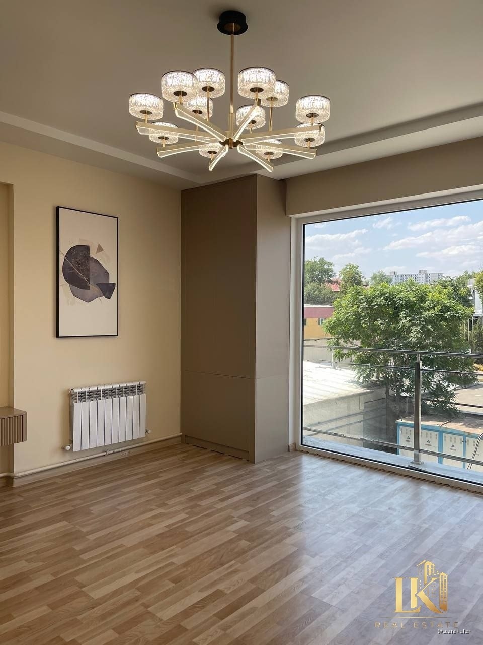 #9852 Продаётся: Яккасарай район Улица Бабура Ор-р : Piramit Tower Новостройка Ж/К Zarafshan City