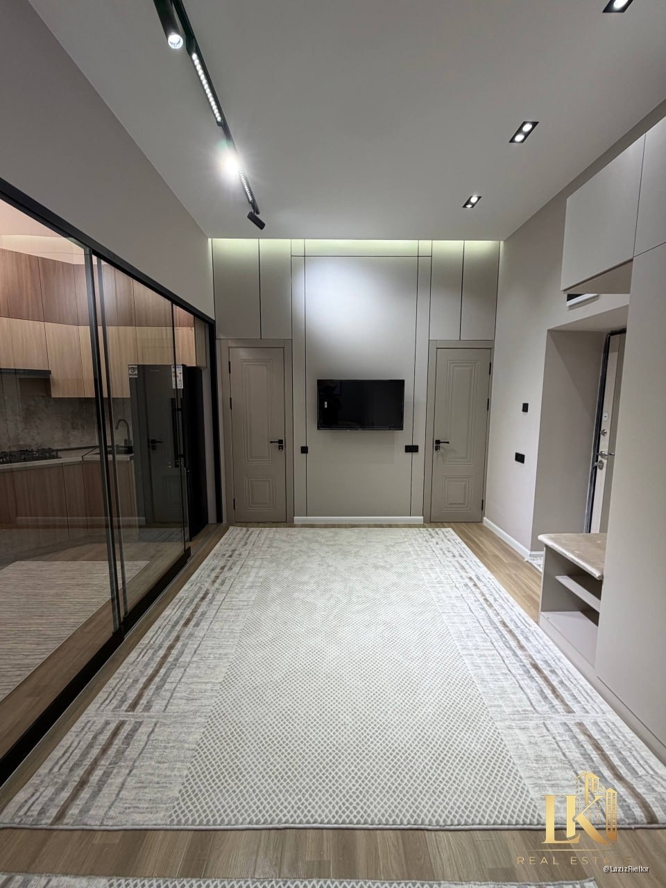 #100 1-комнатная квартира в ЖК «Shinam», 40 м², с балконом, в Юнусабадском районе